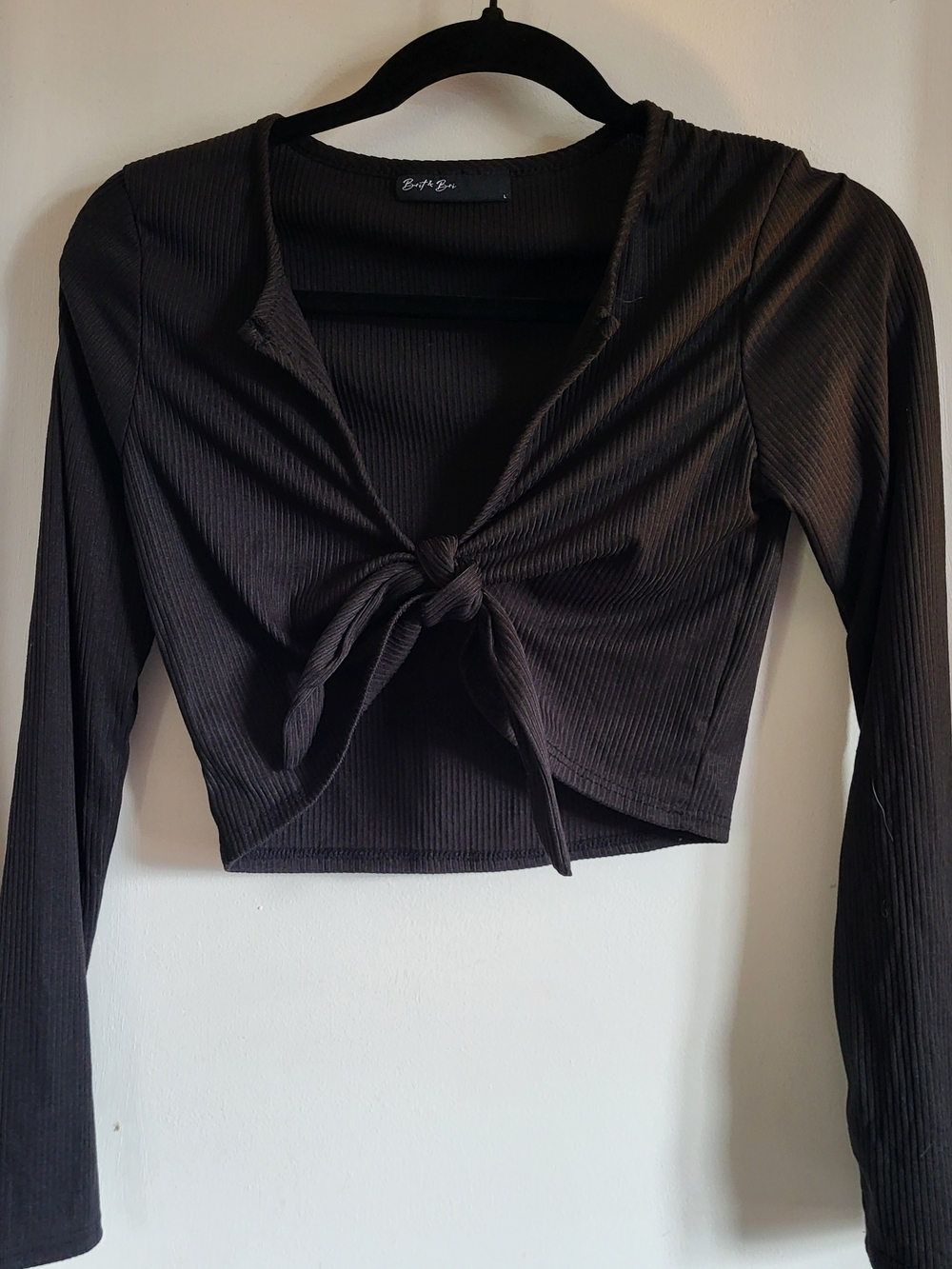 Black Ribbed Tie-Front Long Sleeve Crop Top